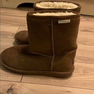 Ugg style boots size 8